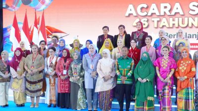 dekranas-perkuat-sinergi-daerah-ny-putri-koster-hadiri-syukuran-hut-ke-46-di-makassar