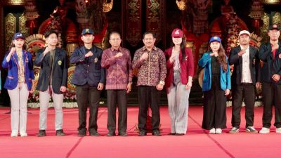 gubernur-koster-libatkan-12-942-mahasiswa-bangun-desa-se-bali-melalui-program-pengabdian-masyarakat-desa-kerthi-bali-sejahtera