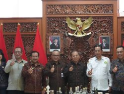 Gubernur Koster Paparkan Modul Ajar Literasi Keuangan Sebagai Penopang SDM Bali Unggul ke Tiga Penguji OJK Awards