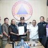 Gubernur Koster Serahkan Bantuan Rp 1 M untuk Korban Gempa NTT