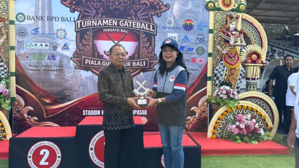 gubernur-koster-tutup-turnamen-gateball-nasional-apresiasi-perjuangan-atlet-bali-raih-juara