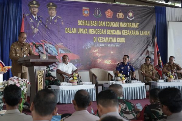 karhutla-di-karangasem-menurun-bupati-gus-par-perkuat-kesadaran-warga-dan-relawan-di-kubu