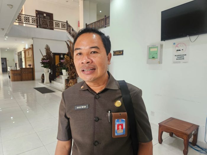 pinjaman-rp100-miliar-karangasem-diprioritaskan-untuk-jalan-air-bersih-hingga-rsud