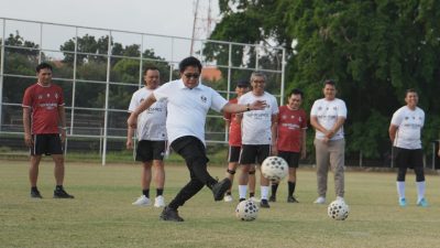 lakukan-kick-off-wagub-giri-prasta-buka-turnamen-mini-soccer-kerthi-bali-iv