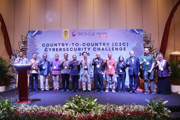 libatkan-13-negara-gubernur-koster-buka-kompetisi-keamanan-siber-internasional-c2c-ctf-2026