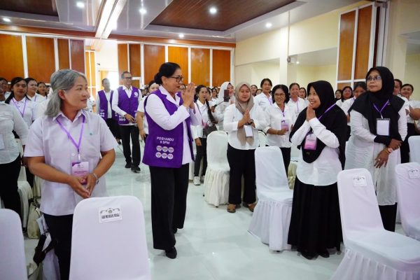 ny-putri-koster-tekankan-transformasi-posyandu-sebagai-pusat-pelayanan-masyarakat