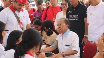 peringatan-hari-tumpek-krulut-gubernur-bali-sapa-kaum-muda-di-kedai-tangkil-tabanan