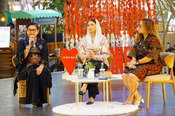 putri-koster-ajak-perempuan-bali-berani-jadi-womenpreneur-tanpa-tinggalkan-jati-diri