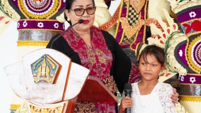 refleksi-hari-anak-nasional-ke-42-ny-putri-koster-peran-orang-tua-jadi-kunci-membangun-generasi-unggul