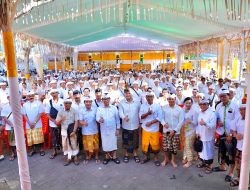 Ringankan Beban Krama, Pemkab Badung Gelontorkan Hibah Rp700 Juta untuk Yadnya Massal di Desa Adat Kwanji
