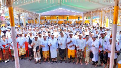 ringankan-beban-krama-pemkab-badung-gelontorkan-hibah-rp700-juta-untuk-yadnya-massal-di-desa-adat-kwanji