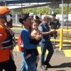 “Saya Sudah Pasrah”, Kisah Salmi Peluk Balitanya Terjun Ke Laut dari KMP Putri Yasmin yang Terbakar