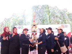 Semarakkan HUT ke-81 RI, BKOW Bali dan GOW se-Bali Adu Kekompakan dalam Lomba Ngejuk Kucit