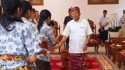 Singkirkan 88 Sekolah, Gubernur Koster Apresiasi SMKN 1 Amlapura Melaju ke Final Cerdas Cermat Empat Pilar MPR RI ke Jakarta