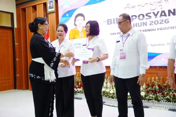 tutup-bina-posyandu-x-ibu-putri-koster-ajak-kader-lebih-gercep-kreatif-dan-inovatif
