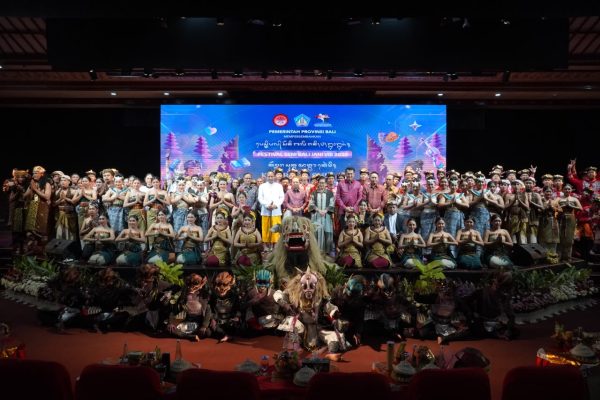 tutup-fsbj-viii-2026-koster-festival-seni-bali-jani-kian-diminati-jumlah-karya-dan-pelaku-seni-terus-meningkat