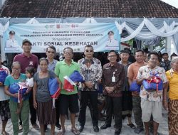 Wabup Guru Pandu Tinjau Bakti Sosial Kesehatan di Seraya Timur, Hadirkan Pelayanan Kesehatan Hingga Pelosok Desa