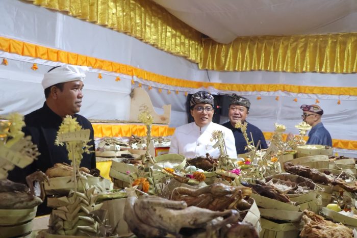 wagub-giri-prasta-apresiasi-pitra-yadnya-massal-ringankan-beban-dan-pererat-persaudaraan-warga