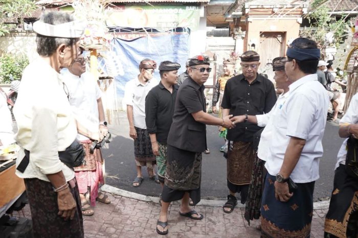 wakil-bupati-guru-pandu-jaga-adat-jangan-kehilangan-jati-diri-bali