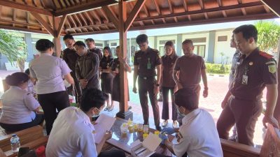 81 Tahun Kejaksaan, Kajari Karangasem Pastikan Jajarannya Bersih Narkoba