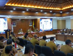 Buka Rakor Pembangunan Desa, Bupati Adi Arnawa Dorong Masyarakat Desa Jadi Pelaku Utama Pertumbuhan Pariwisata
