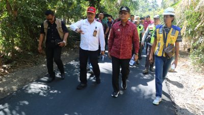 Bupati Sutjidra Pastikan Penuntasan Jalan Bukti-Tunjung, Progres Pengerjaan Lampaui Target