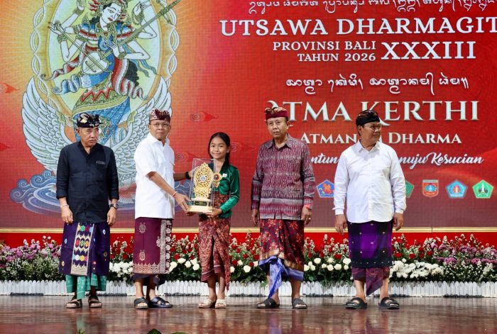 gubernur-koster-tutup-udg-ke-33-tingkat-provinsi-bali-tahun-2026-tekankan-regenerasi-dan-ajeg-budaya-bali