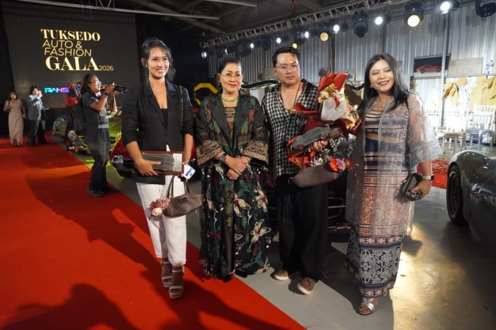 hadiri-tuksedo-auto-and-fashion-gala-2026-ny-putri-koster-dorong-desainer-bali-angkat-tenun-tradisional-ke-panggung-dunia