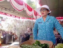 Putri Koster Dorong Bunga Kasna Temukus Naik Kelas, Dari Sarana Banten Jadi Penggerak Ekonomi