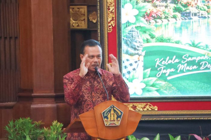 dialog-kenegaraan-dpd-ri-sekda-dewa-indra-tekankan-sinergi-dan-peran-masyarakat-dalam-penuntasan-masalah-sampah-bali