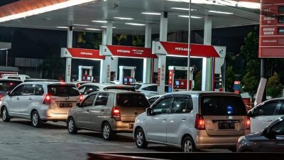 antrean-bbm-mengular-gus-par-turun-pantau-spbu