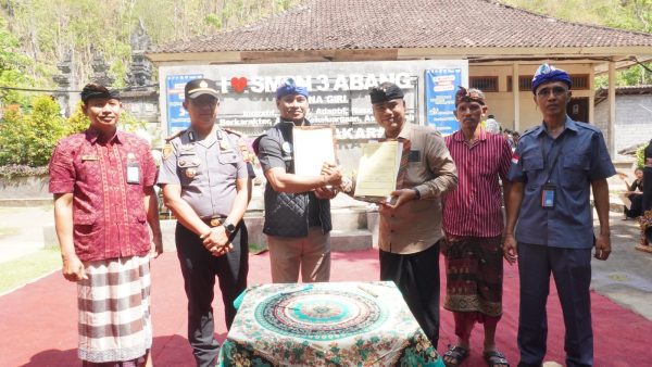 bnnk-karangasem-perkuat-p4gn-di-sekolah-smpn-3-abang-resmi-luncurkan-program-sekolah-bersinar