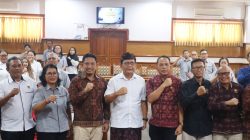 Buka OKK PWI, Bupati Sutjidra Minta Wartawan Buleleng Terus Tingkatkan Kompetensi di Era Digital