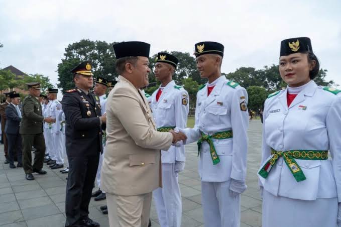 bupati-bangli-kukuhkan-putra-putri-paskibraka-kabupaten-bangli-tahun-2026