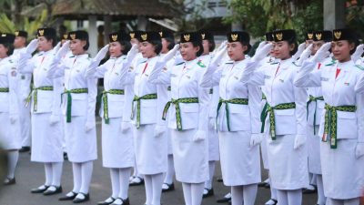 bupati-satria-kukuhkan-anggota-paskibraka-kabupaten-klungkung-tahun-2026