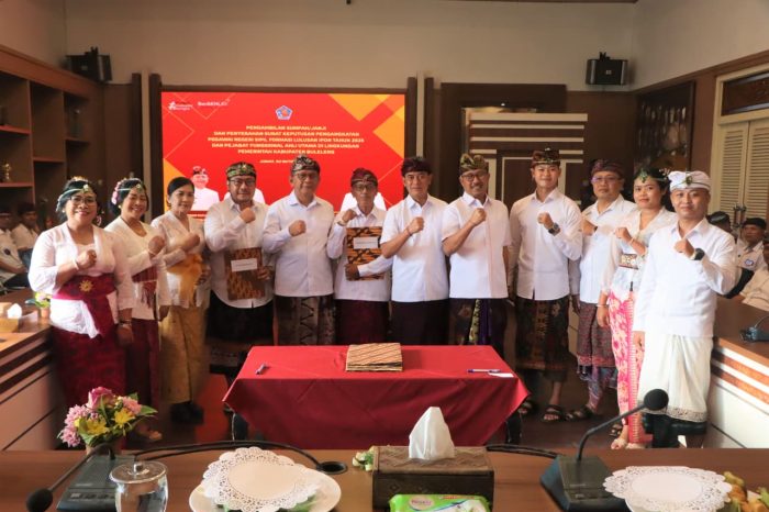 bupati-sutjidra-lantik-7-asn-3-lulusan-ipdn-dan-4-pejabat-fungsional-ahli-utama