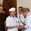 Gubernur Koster Serahkan CSR St Regis untuk Pelestarian Seni dan Budaya Bali