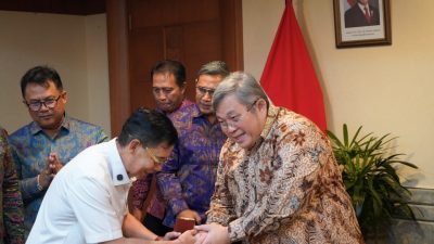 Kemenpar Siap Dukung Percepatan Pembangunan Infrastruktur Pariwisata dan Pengelolaan Sampah di Nusa Penida