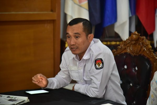 Ketua Divisi Sosdiklih, Parmas dan SDM KPU Karangasem, I Kadek Sukara,