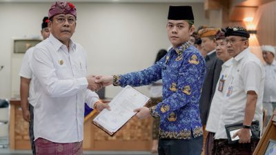 lantik-6-pejabat-bupati-gus-par-tekankan-integritas-dan-kinerja