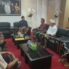 Terima Penglingsir Ki Pasek Badeg, Gus Par Titip Pesan Rawat Pura dan Jaga Sejarah