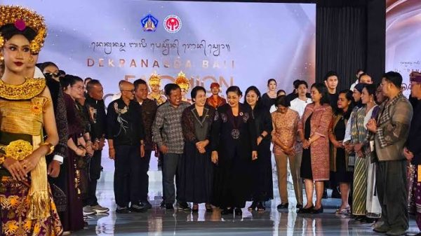 wastra-hitakara-bergema-di-bangli-pemkab-bangli-dukung-pelestarian-kain-tradisional-bali